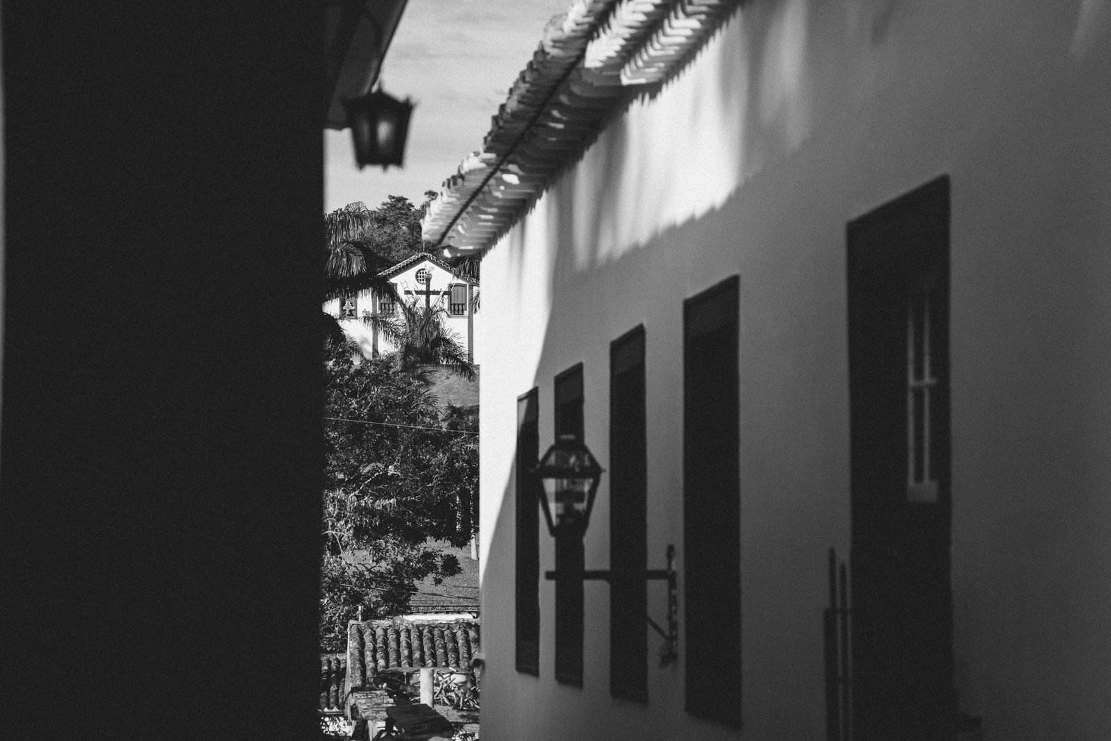 Casas geminadas com telhado avaliado no Boqueirão em Curitiba